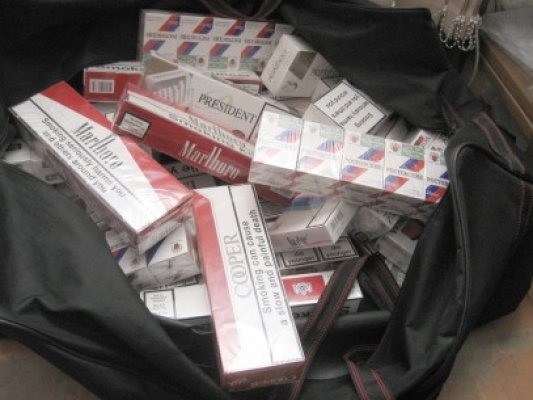 2.000 de ţigarete, confiscate la Mangalia